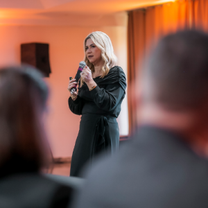 ESPECIALISTAS EM AÇÃO